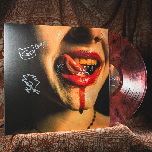Signed die spitz teeth - die,